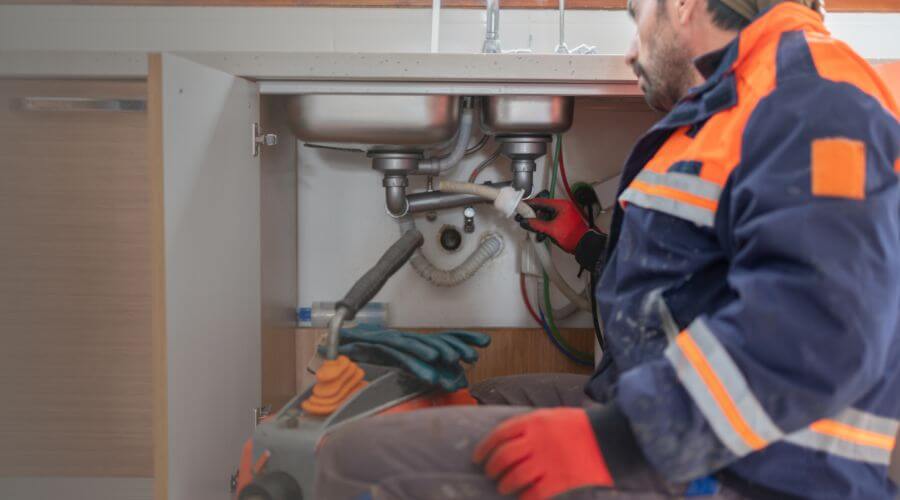 Professional slab leak plumber services in Vendor, AR